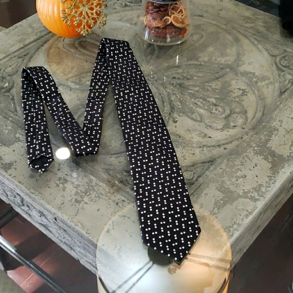 𝅺duchamp London Pure Silk Tie